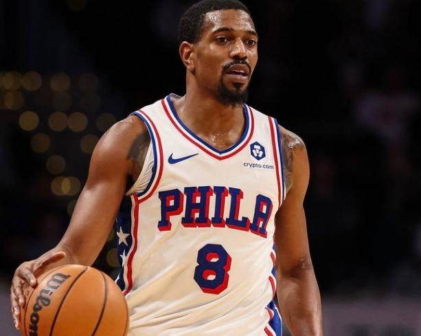 开云登录-勇士过渡期步步维艰 库里甘心接受平庸和陨落吗?